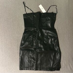 Urban Outfitters, Small, Black